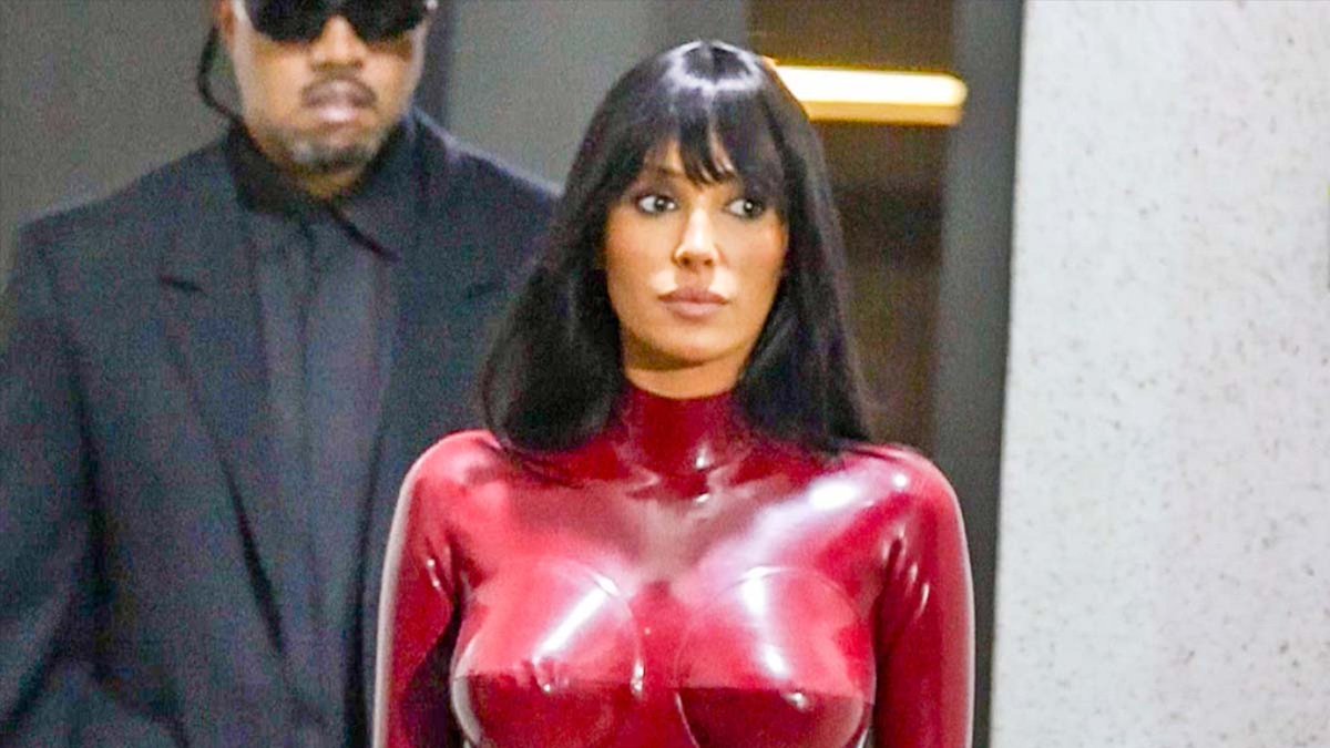 Bianca Censori popped out in public serving up full intergalactic femme fatale vibes over in South Korea. tmz.me/raCDBOt