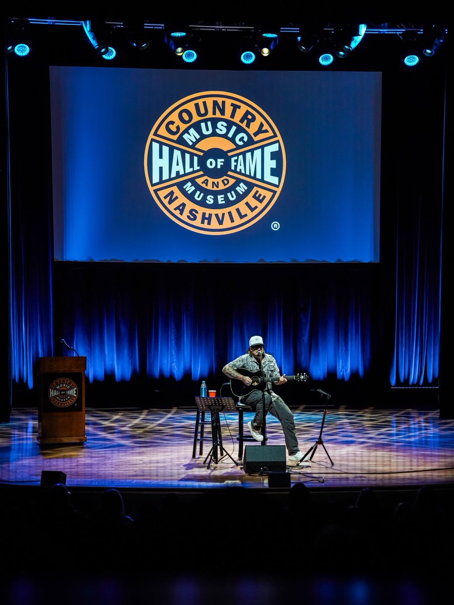 HardyMusic's tweet photo. Sitting on a stool talking about songwriting is always a good day. Thanks to everyone who came out to @countrymusichof to hang last week 🤘🏼 https://t.co/V36xKUGv5W