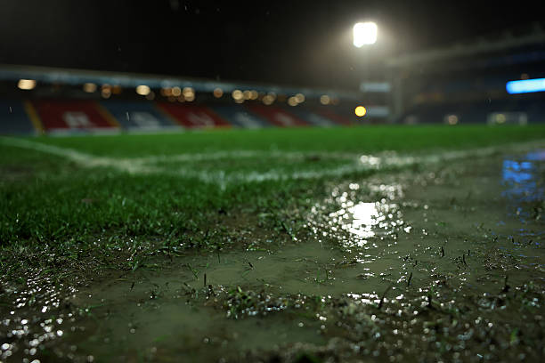 talkSPORT2's tweet photo. 🚨NOW: EFL Fan Network!

🎙️@Danfudge brings you another action packed show!🔥

#youtellme - is the game gone? 🤔

🔘 Damp at Blackburn on and off the pitch! @roversfanzine ☔️
🔘 Boro flying under Hellberg! @Twe12thman ✈️
🔘 Mason under huge pressure! @AlbionAnalysis ⬇️
🔘 @ArgyleLife1886 v @rufc_pod 💪

Live 👉 https://t.co/AQUxM1uvo3
Listen back➡️ https://t.co/CoSEK60Ld9