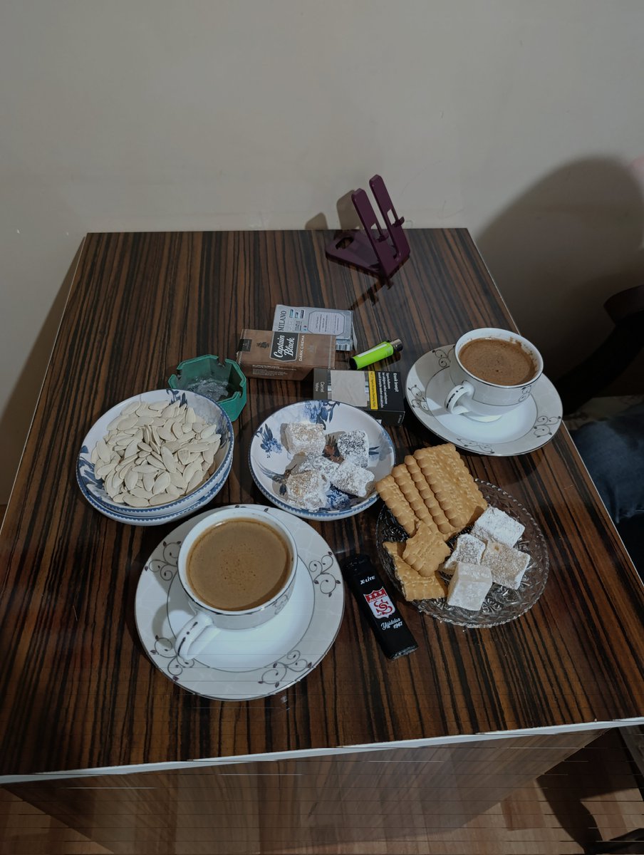 Gardaşımı cumartesi günü 11-12 halı sahaya ikna etmeye çalışıyorum <a href="/ahmetcevikdogan/">Ahmet Turan</a>