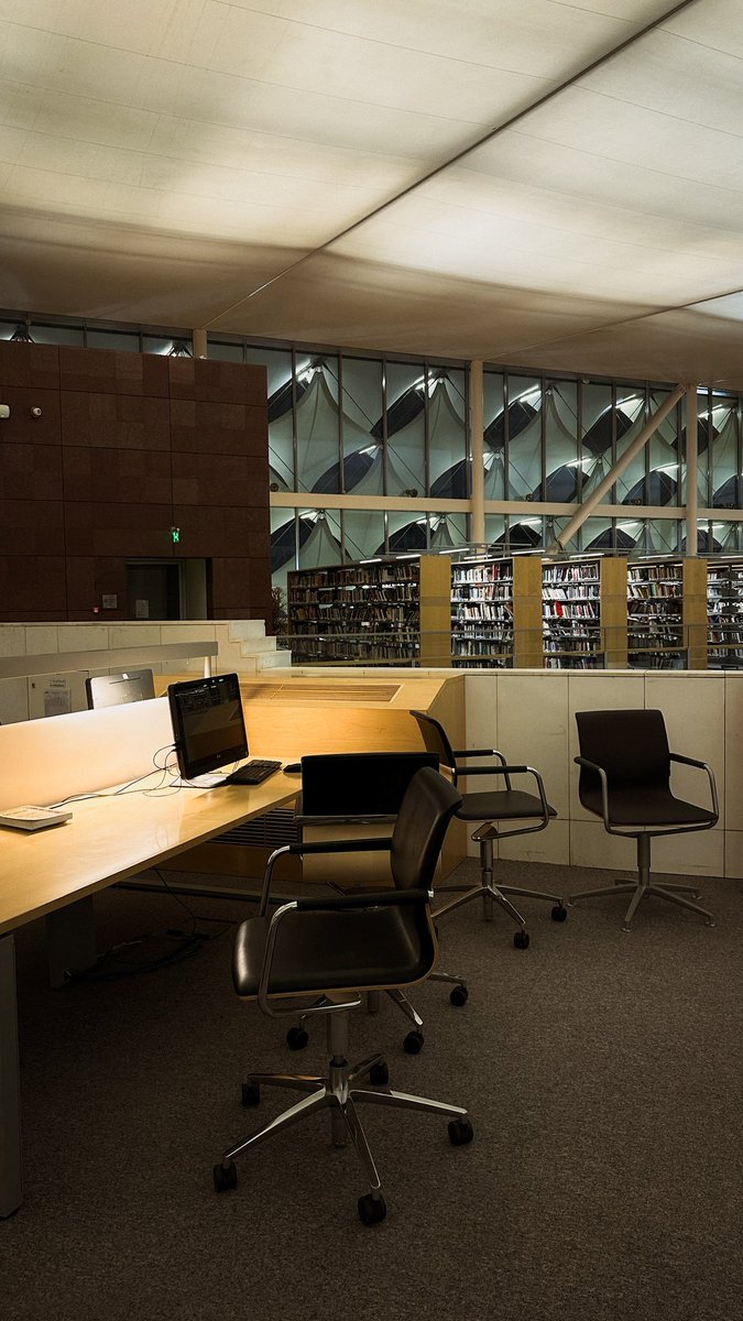 43hea's tweet photo. King fahd library✨ https://t.co/uwurCEPViY