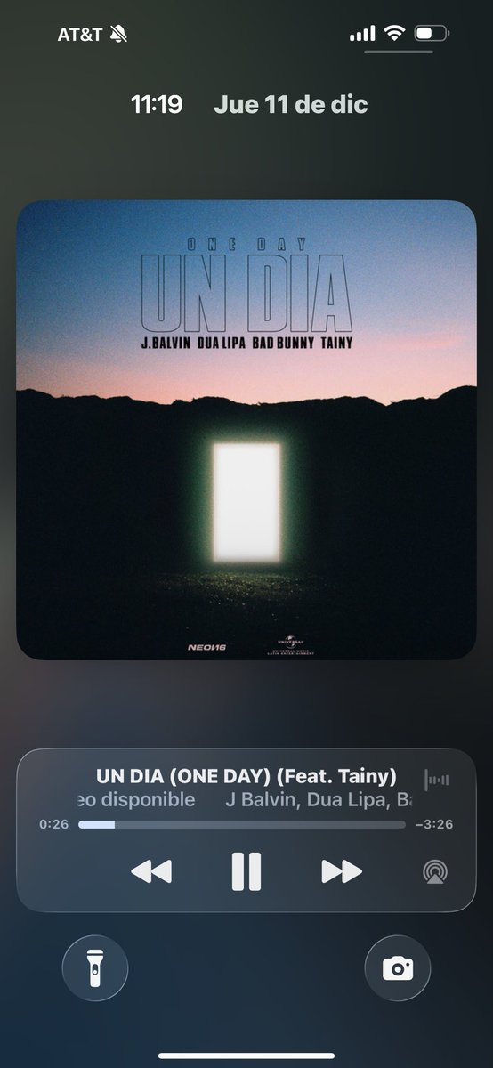 cesar_romglz's tweet photo. pero si creen que @sanbenito lleve a @DUALIPA y @JBALVIN para cantar en esta canción en cdmx o nqv? https://t.co/BwaOrR11EF