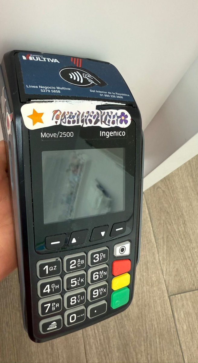 PaulinaS70441's tweet photo. #queja tengo 11 años usando la TPV de @BancoMultiva  y desde hace un mes tengo bloqueda mi cuenta, por un mal proceso de información por parte de banco y es fecha en que no me solucionan. ¡Ayuda por favor!
#bancomultiva #TPV #Reporte #queja #malaatencion https://t.co/4Ywohh07ze