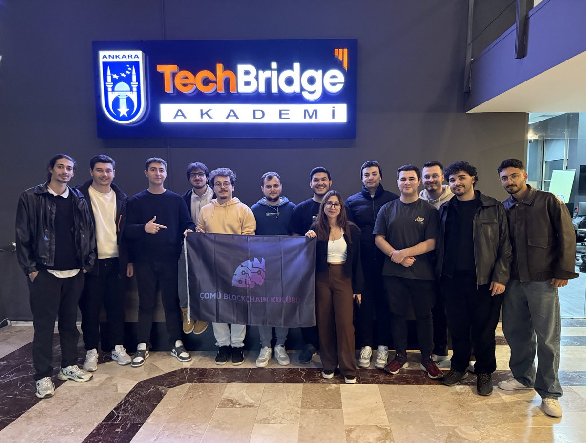 Geçtiğimiz hafta sonu Build on Sui Hackathon #2’ye Çomüchain olarak 13 kişi katıldık ve toplam 5 farklı proje geliştirdik. Ankara’da dolu dolu geçen iki günün ardından 4.’lük ödülüyle Çanakkale’ye döndük🏅
Emeği geçen tüm ekip arkadaşlarımızla gurur duyuyoruz!
Destekleri için