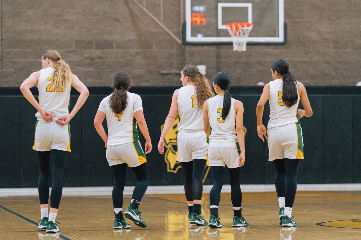 Pinewood Basketball tweet media