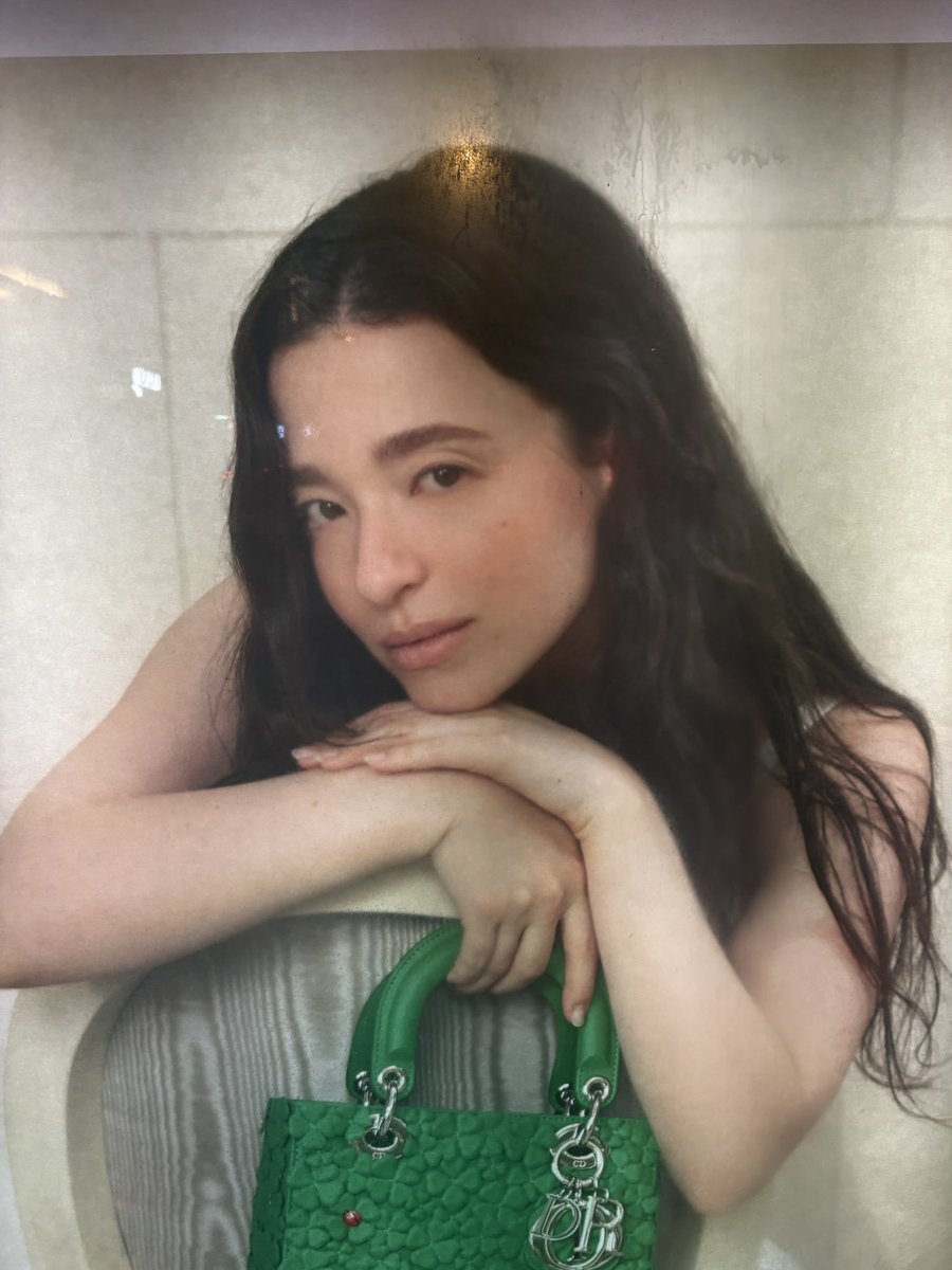 So damn thirsty 🥵🥤 tweet media