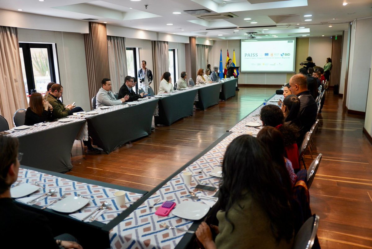 AECIDColombia's tweet photo. 🤝Hoy el proyecto #PAISSaludYMigración comparte con aliados, instituciones, cooperación internacional y medios, los avances que han fortalecido el acceso a salud para población migrante y comunidades de acogida en Colombia.

Un espacio para hablar de cifras, impacto y futuro. https://t.co/IC3jApOSo2