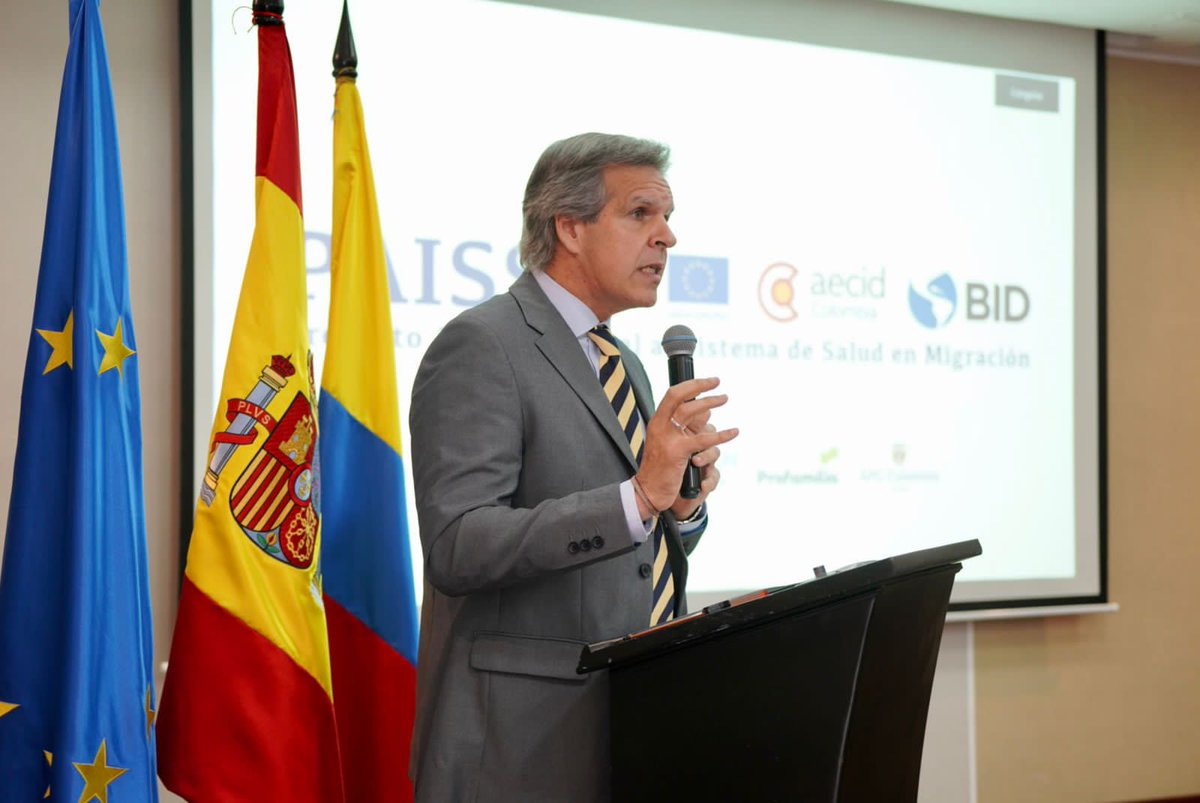 AECIDColombia's tweet photo. 🤝Hoy el proyecto #PAISSaludYMigración comparte con aliados, instituciones, cooperación internacional y medios, los avances que han fortalecido el acceso a salud para población migrante y comunidades de acogida en Colombia.

Un espacio para hablar de cifras, impacto y futuro. https://t.co/IC3jApOSo2