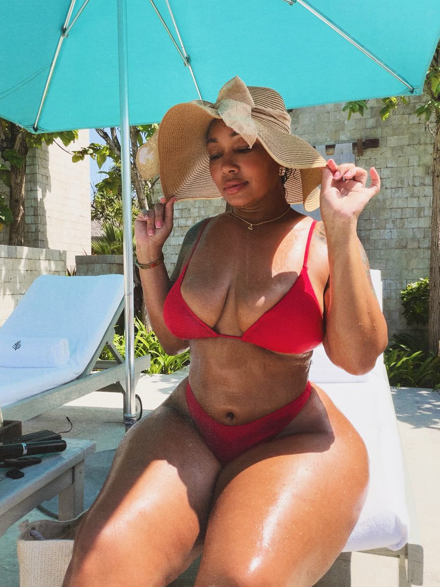EatMahKandy13's tweet photo. The view stays premium ✨ https://t.co/Z54wZgVz4i