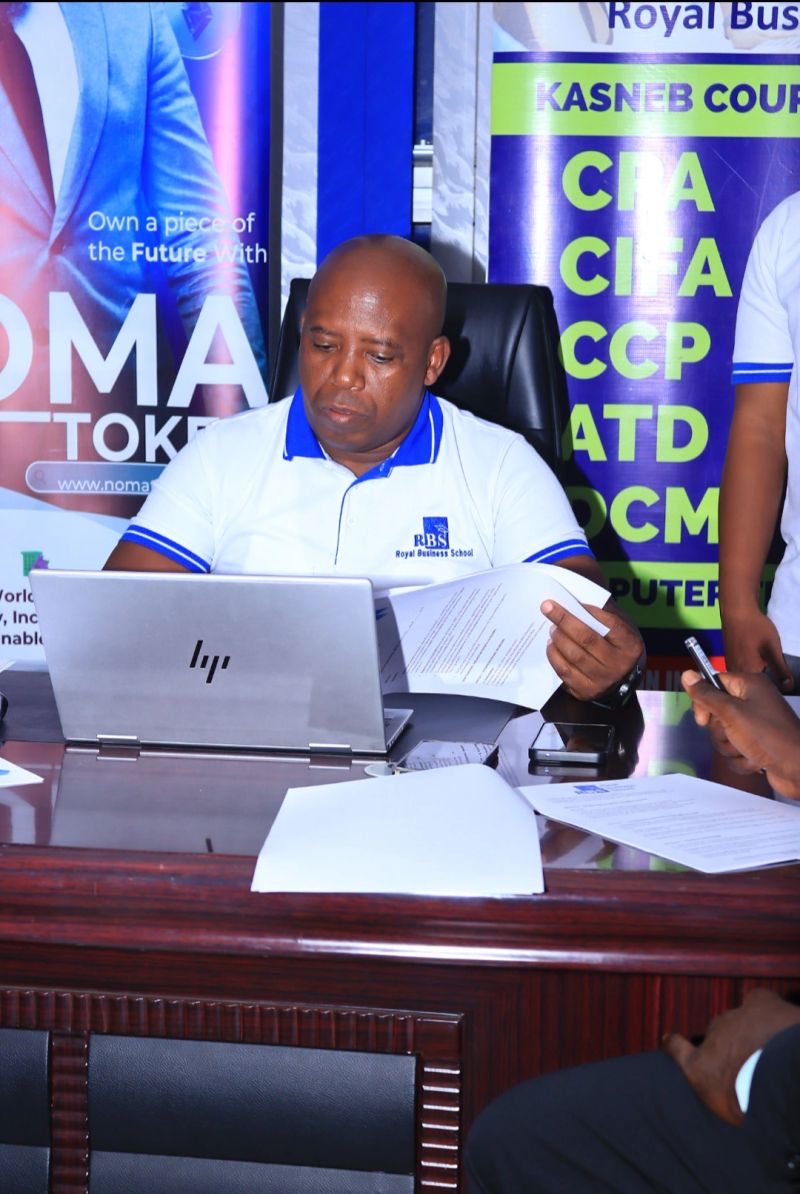 nomachain tweet media