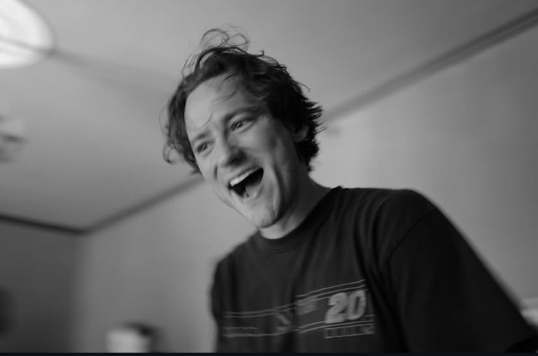 galitzineLOVE's tweet image. i just retweeted tweet thinking it was chloes but it was mine #awkward