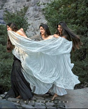 همون پسره عرفان tweet media