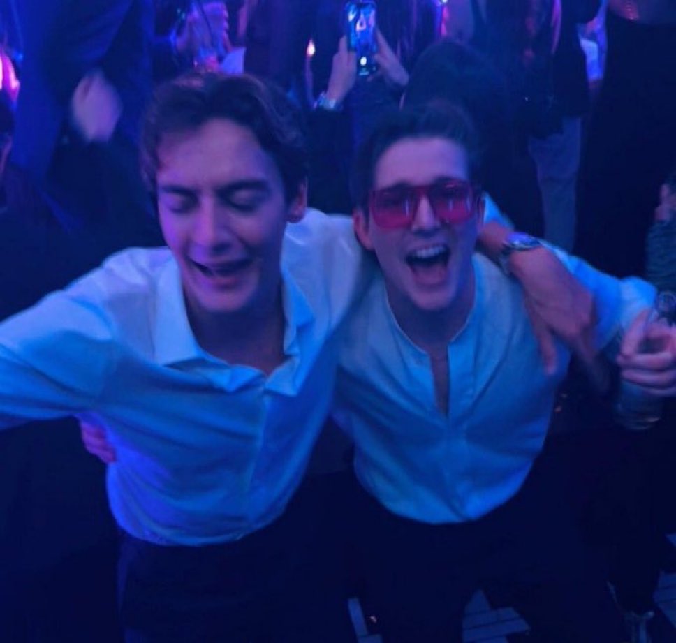 cerussellean's tweet photo. I need more drunk George https://t.co/mGGJ3PfVfu