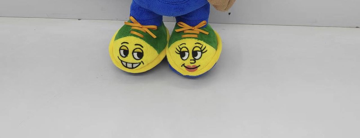 Hey little buddies! 
Here is a sneak peek of the official Big Buddy Roger plush.
His feet are so adorable!!!!!!!
Preorders will be available soon!!!
watch CHOO CHOO ZOO with BIG BUDDY ROGER” episode 10, the letter I, on YouTube now!