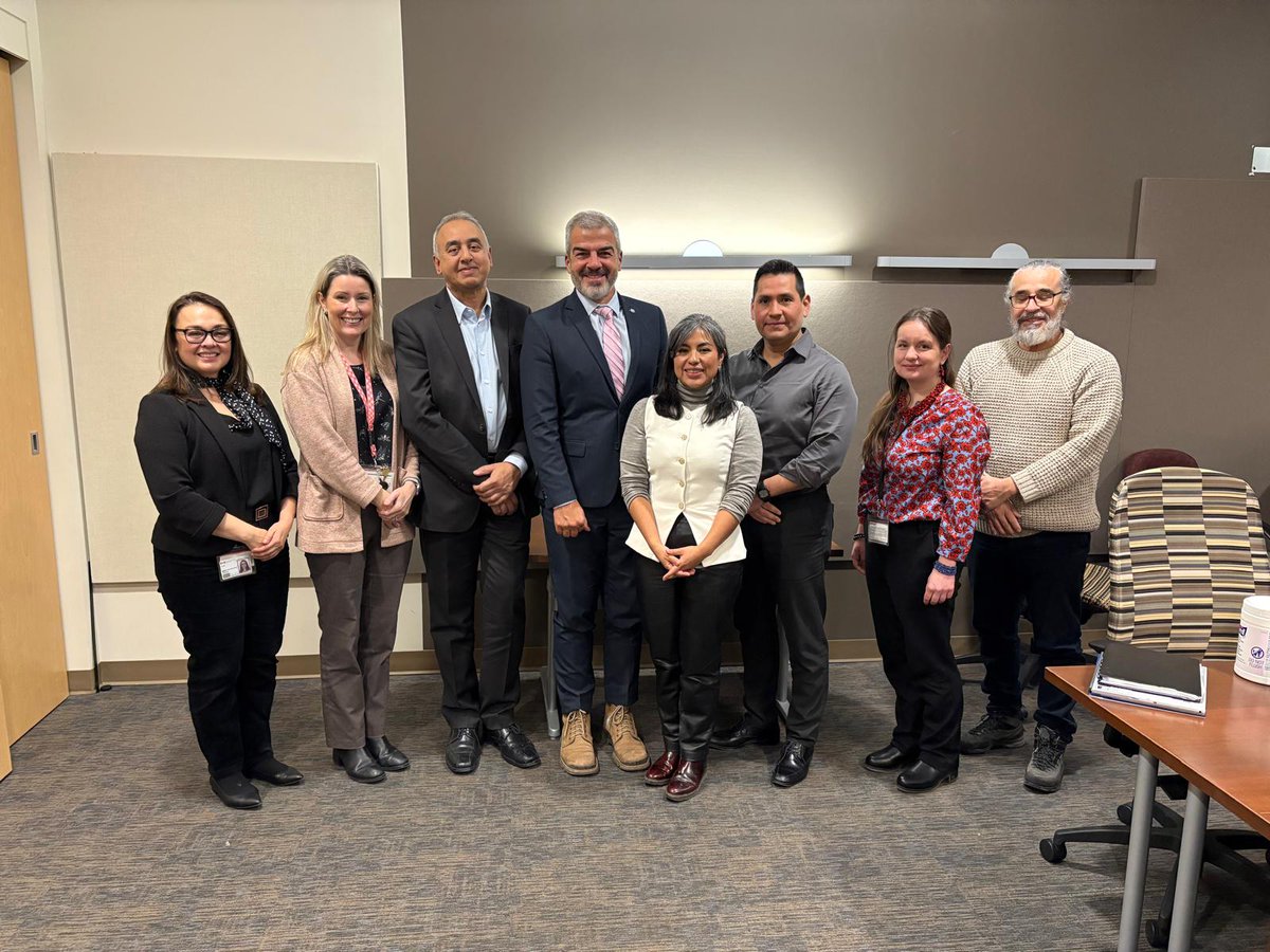 Nuestro equipo sostuvo una reunión con representantes del Programa Laboral de Empleo y Desarrollo Social de Canadá, para presentar resultados del proyecto #FARO (financiado por el Gobierno de Canadá), que busca fortalecer la resolución oportuna de conflictos laborales.
<a href="/ESDC_GC/">Employment and Social Development Canada</a>