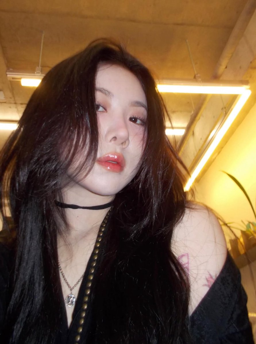 🤍🩶 백예린 화장품 정보 모음

(\_/)    💕
(  •-•)💕
/>💄