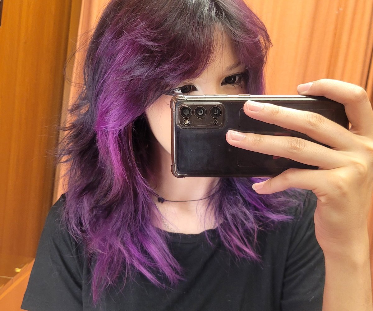 af eu tenho um cabelo muito maneiro pra trabalhar no estoque