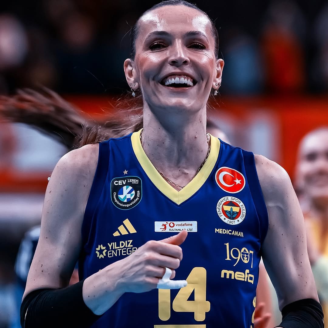 ⚡️ Eda Erdem x Vakıfbank ( 5 Set )

11/18 %61h
4 blok
1 ace ( 22 servis )
16 sayı, +15 WL