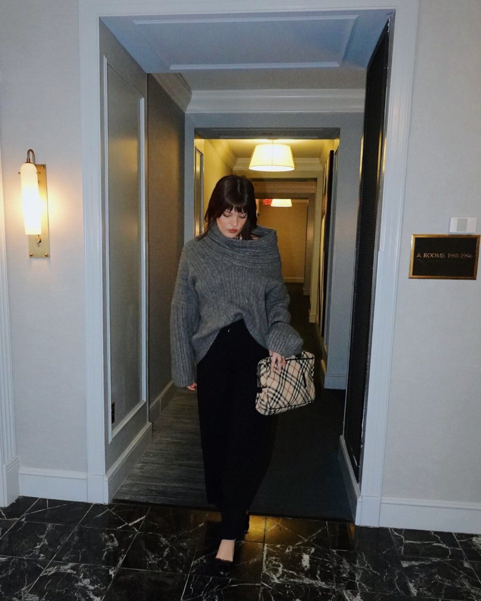 FSAtlanta's tweet image. Discover a place where elegance meets ease, and every touch is thoughtfully curated. At #FSAtlanta, luxury isn’t just seen—it’s felt.