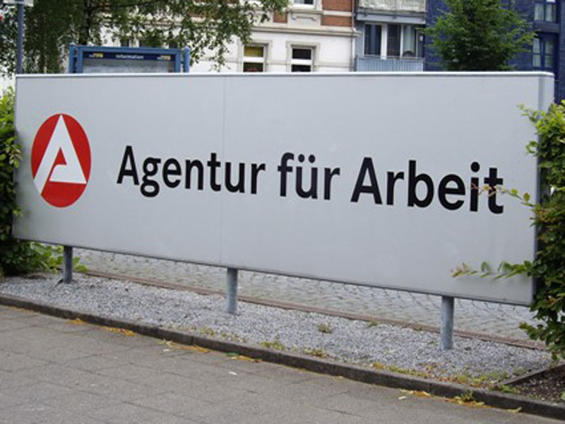 EU-News bei RTF3:  Kommission arbeitet an der Initiative zur Anerkennung von Qualifikationen dlvr.it/TPmNs4