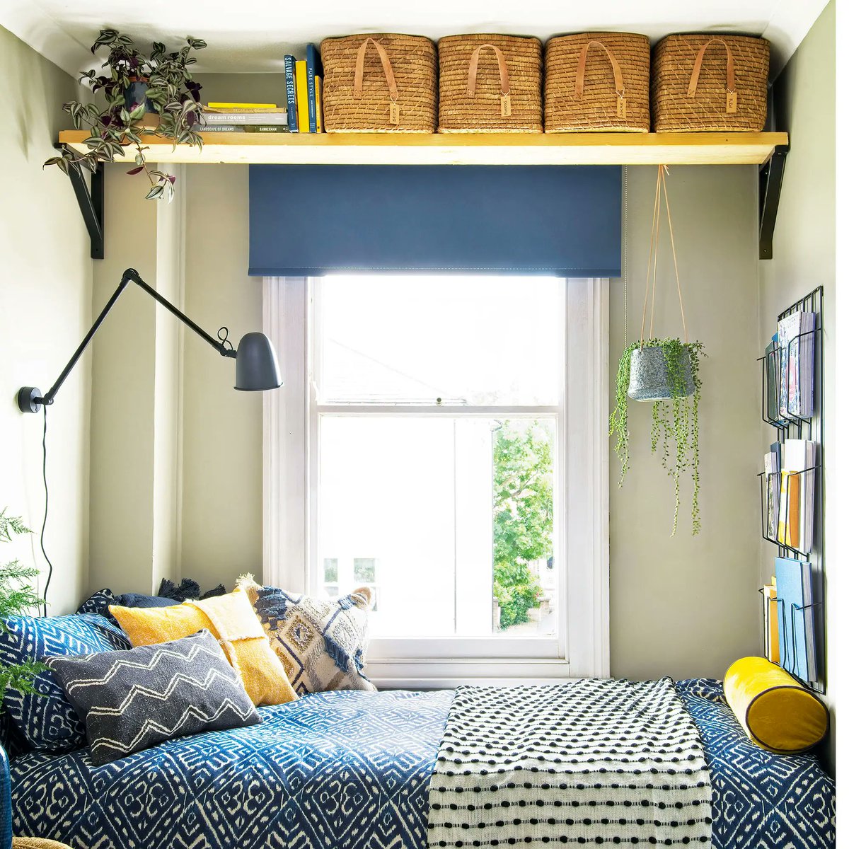 TheLemeDecor's tweet image. Transform a small bedroom with smart decor ideas—use space-saving furniture, nice colors, and creative storage to make it cozy and stylish.

#SmallBedroom #BedroomDecor #HomeDecor #InteriorDesign #SpaceSaving #CozyInteriors #StylishSpaces #RoomInspo