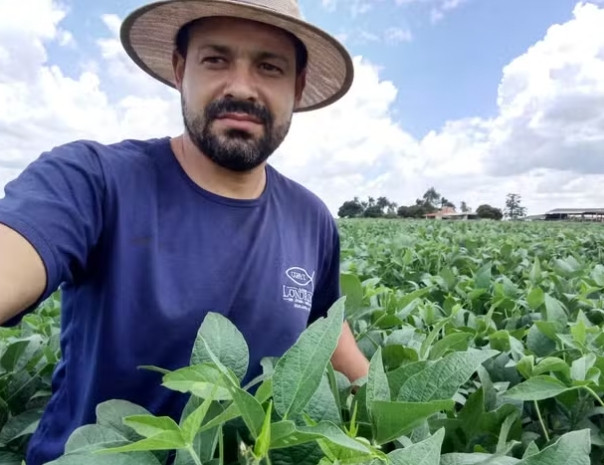 ScoutVasco's tweet image. Você recebeu o Chico Bento da sorte. Compartilhe pro Vascão plantar uma espiga de milho cu do Fluminense