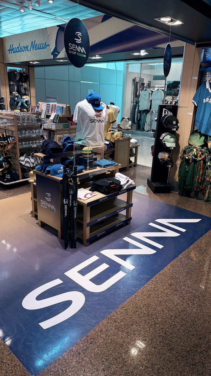 sergiooliveiram's tweet photo. ¿Comprarías algo en esta tienda? https://t.co/nfE1yGNJjb
