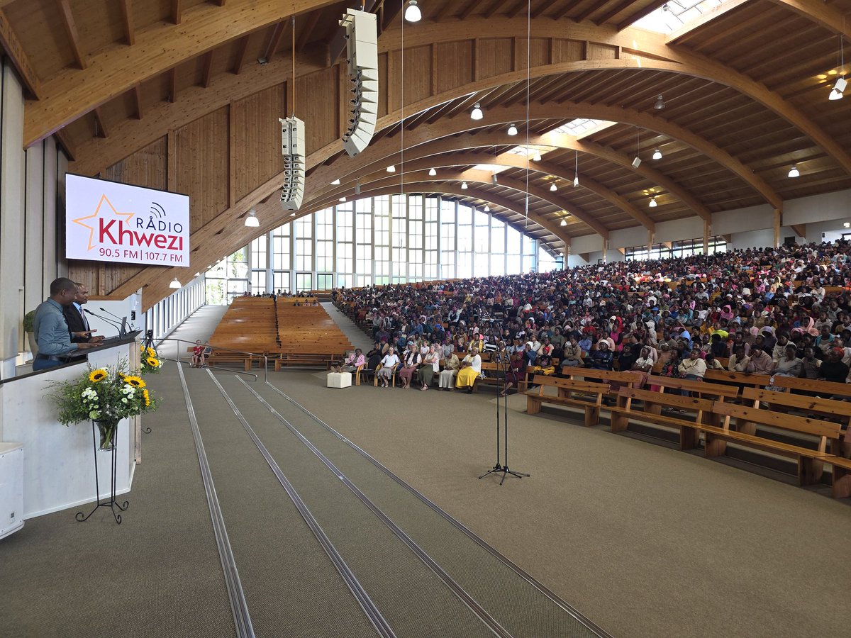 Radio Khwezi is addressing thousands of young people at the KwaSizabantu Youth Conference, showcasing its quality programming aimed at uplifting and encouraging youth. Tune in to Khwezi to listen 📻.