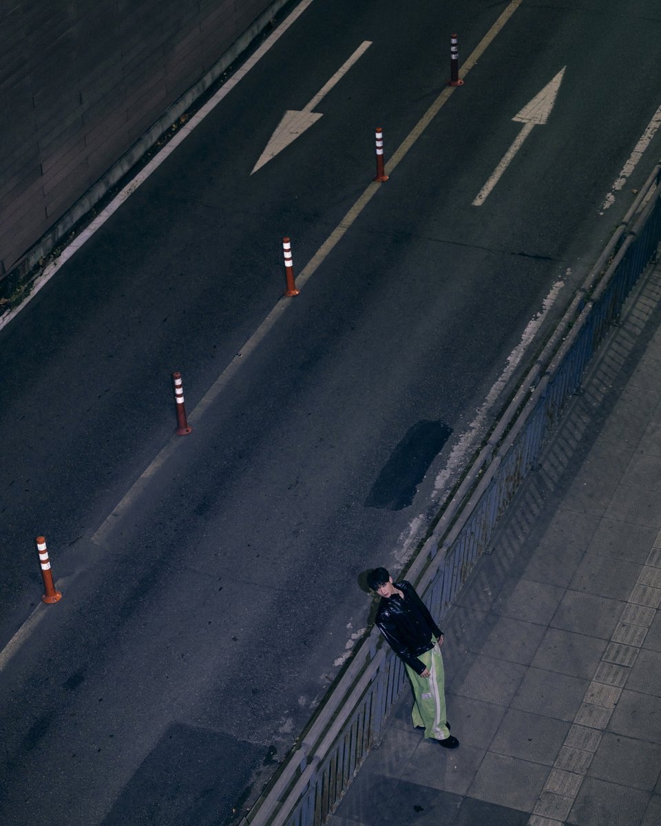 SHINee's tweet image. MINHO 민호 'TEMPO' MV Image

MINHO 민호 The 1st Single 【TEMPO】
➫ 2025.12.15 6PM (KST)

💿Pre-order
MINHO.lnk.to/TEMPO

#MINHO #민호
#TEMPO #MINHO_TEMPO
#SHINee #샤이니