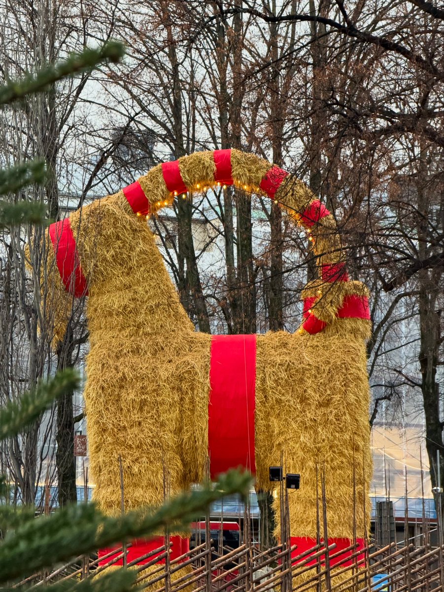 En bock som jag bor förstås i Gävle! Men ni då vänner, var i världen håller ni hus? 🌍 

A goat like me lives in Gävle of course! But you friends, where in the world do you live? 🌍