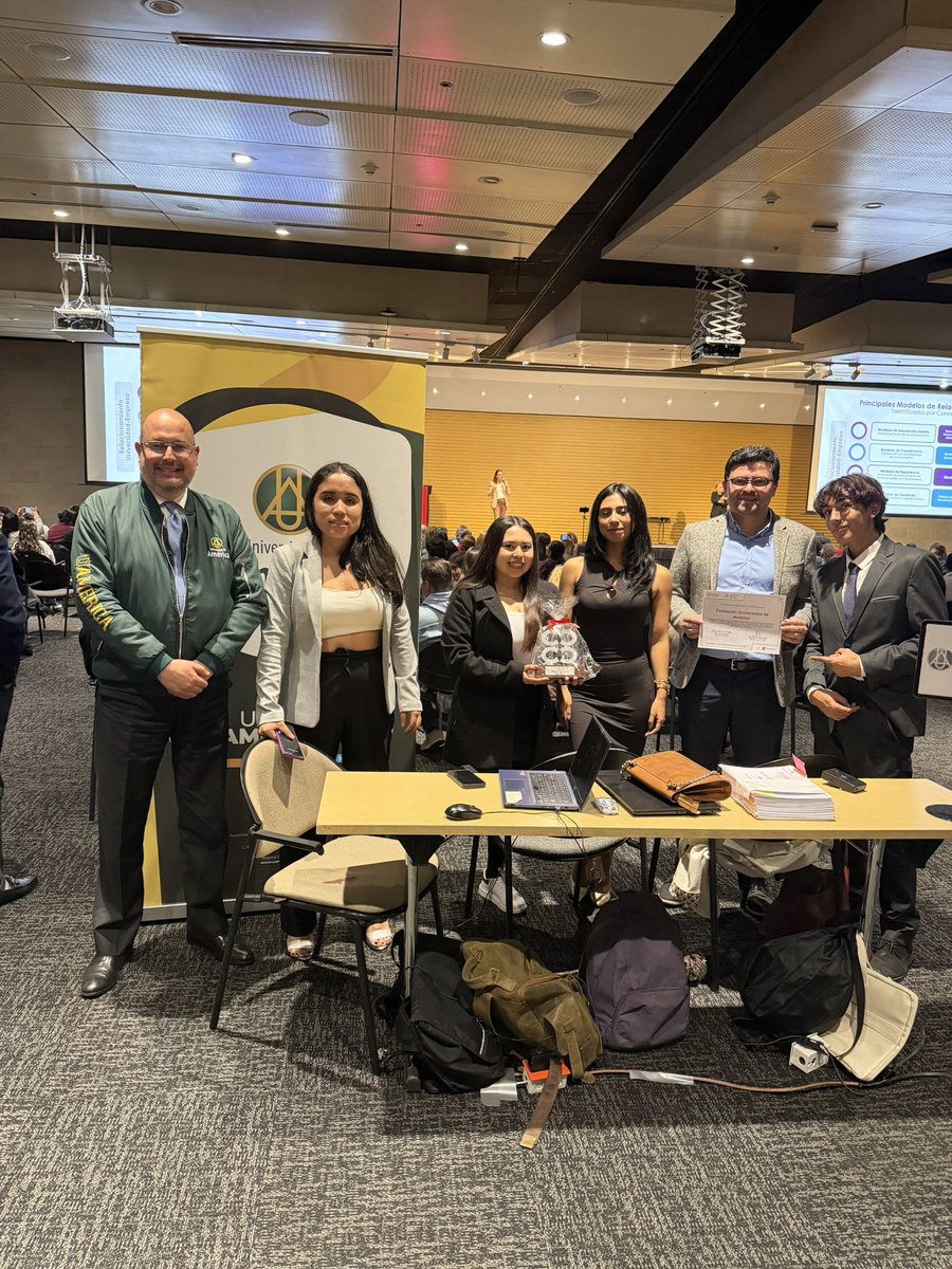 Mario Posada tweet media