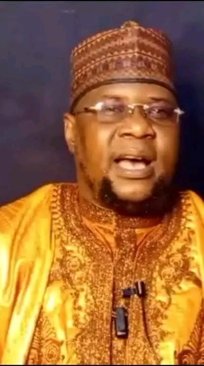 ishaqsamaila5's tweet photo. BREAKING: Defense Minister Bello Matawalle Seeks Court Injunction to Stop Nigerian Media from Publishing Alleged Links with Terrorists

On Wednesday evening, a legal filing in the name of Defense Minister Bello Matawalle was submitted to the Kano State High Court, Case No. 4, resulting in a temporary injunction. The suit targets Sahara Reporters, Mikiya, Omoyele Sowore, and other Nigerian media outlets, seeking to stop them from publishing reports regarding his alleged links with terrorist groups.

The lawsuit follows reports claiming that Matawalle has connections with certain terrorist organizations — allegations that have sparked nationwide controversy, especially after former Defense Minister Badaru was replaced by General Christopher Musa.

In the filing, Matawalle asked the court to order media outlets to cease publishing stories he considers defamatory and unsupported by evidence. He also warned that the proliferation of such reports could spread misinformation and damage his reputation in the eyes of the public.