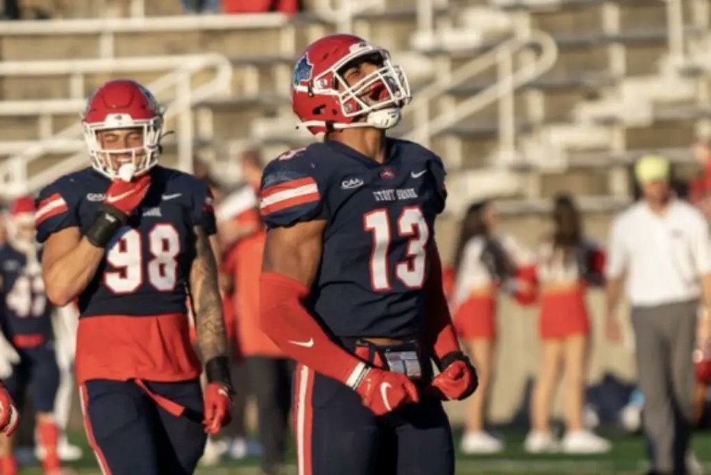WalkerRonin's tweet photo. After a great conversation with @CoachMartinoSBU, I'm thankful to have received a PWO offer from @StonyBrookFB! 

@CoachScottLewis @CoachBCosh @Matt_Oehl13 @BruceJ_55 @RHCometFootball @CTC4CHANGE https://t.co/cK2OCGW4nz