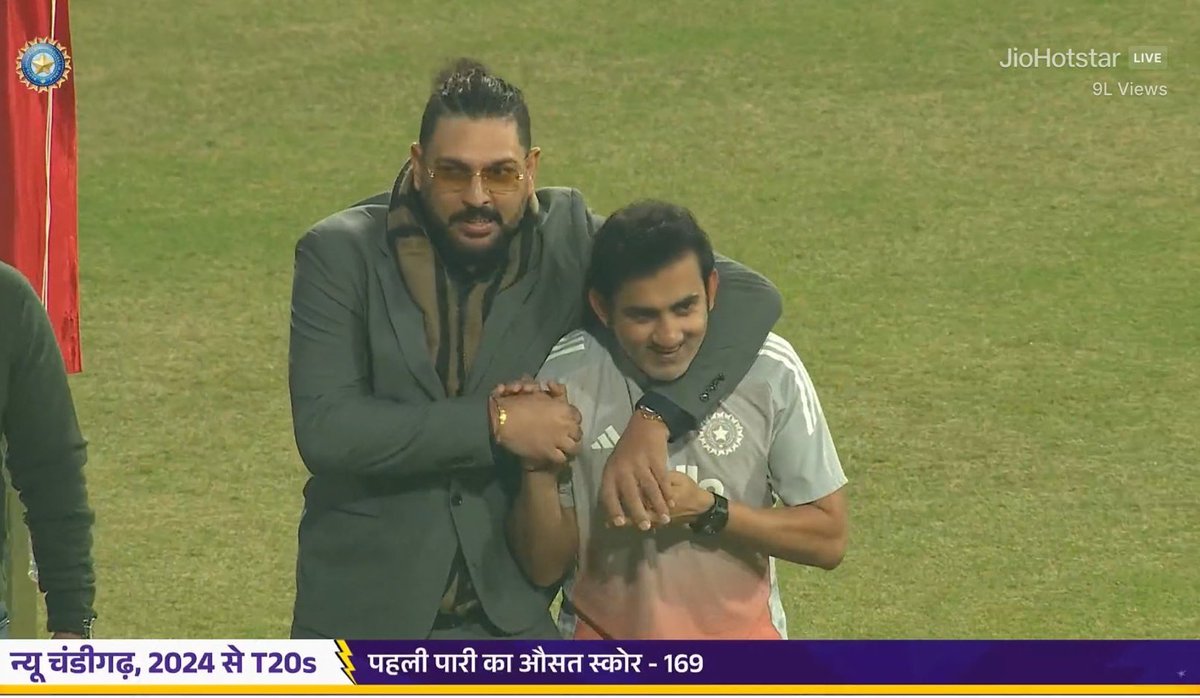GautiDhiman's tweet photo. World Cup Heroes ❤️😍 https://t.co/4PTYKdrIJD