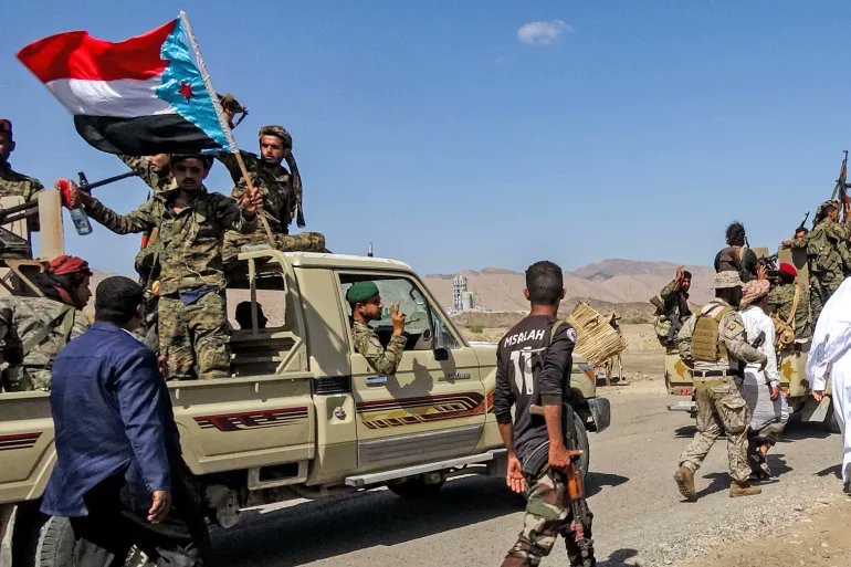 المركز الأمريكي للعدالة ACJ: نحو 100 قتيل في مواجهات سيؤون ؛ أرقام مقلقة ومخاوف اتساع حدة الانتهاكات و دائرة العنف

ميشيغان – يعرب المركز الأمريكي للعدالة (ACJ) عن إدانته وقلقه البالغ إزاء #الهجوم_المنظم الذي نفذته قوات تابعة للمجلس الانتقالي الجنوبي، قادمة من محافظات الضالع