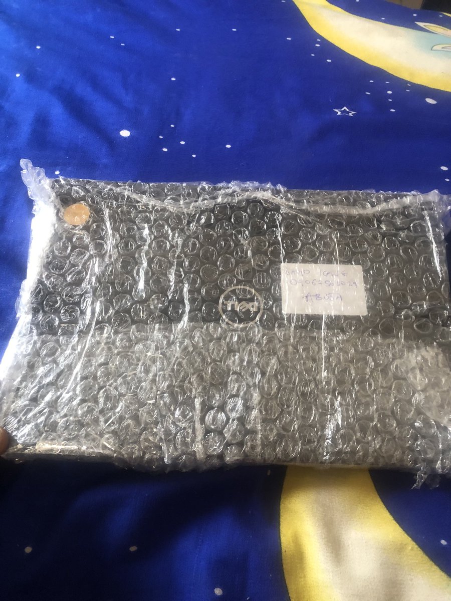 I just received the Laptop I won from <a href="/Cele2David/">Cele - One Dollar Group</a> giveaway. Thank you Sir 🙏🏿. <a href="/Op_lanre/">Pre Cious</a> <a href="/Ayomitide07/">Isreal ᴏʟᴀᴅᴇᴘᴏ</a> <a href="/YoungRejoice1/">RIRIBESTᴹᴹ</a> <a href="/DotunOBG/">DotG〽️an☣️</a> <a href="/NwanolueChinen1/">Chinenye🦅👑</a>
