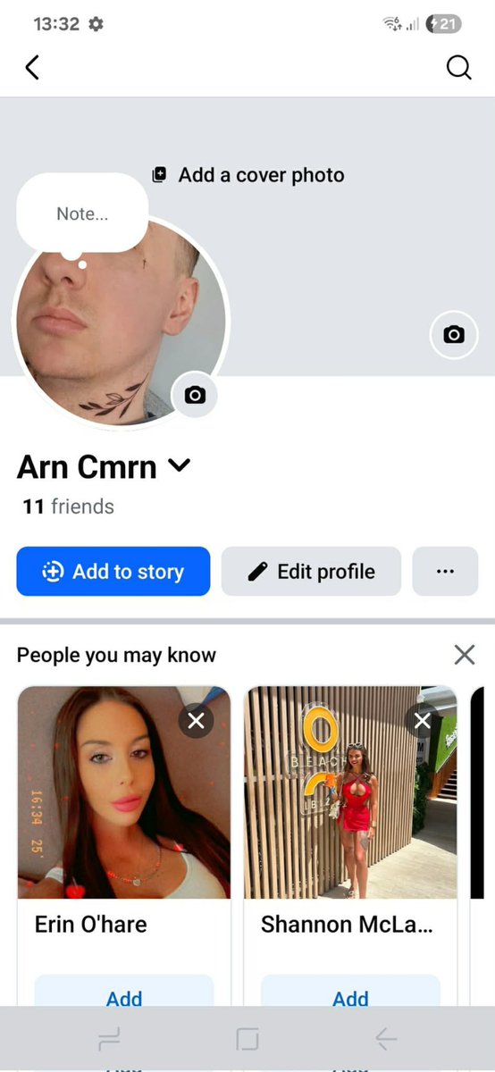 chloebrown__'s tweet photo. @Sarcv142953 look at this state of a man !!! makes me laugh how pathetic he is https://t.co/4qfFwom2os