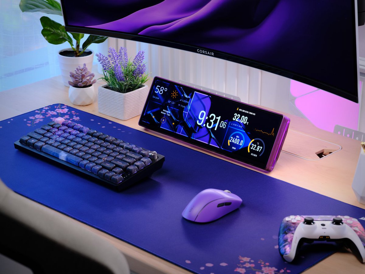 CORSAIR's tweet photo. XENEON EDGE is now available in two new colorways:

💜 Atomic Purple
🤍 White

Which are you picking?

💜: https://t.co/A782SmyT15
🤍: https://t.co/dgp4PZl7iV https://t.co/6umYxuhSag