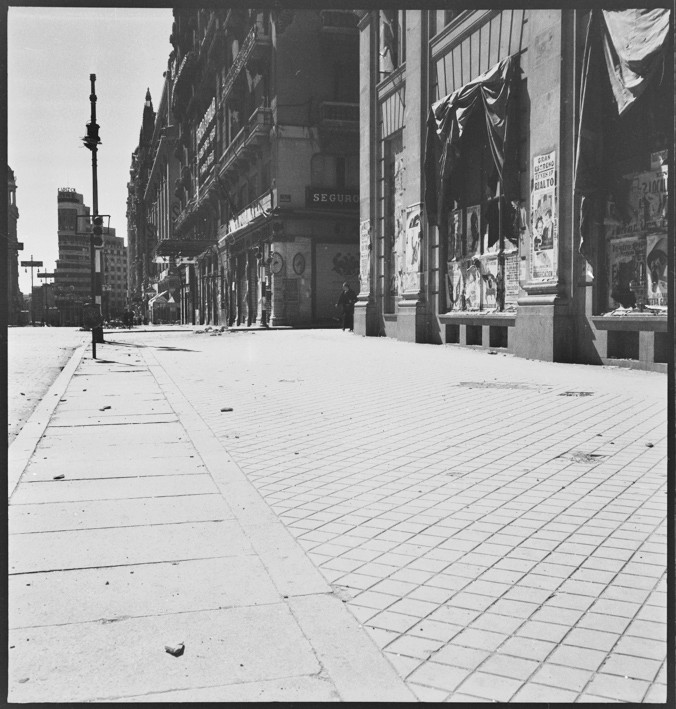 ¿Quién sabe dónde? #CSIMadriles
📷Paul Senn, 1937