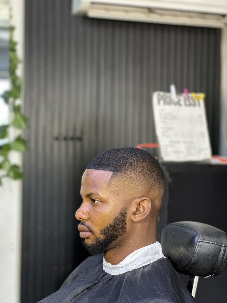 That_barbergirl's tweet image. Clean fade 😍

Location; Ilorin kwara state 

#fyp #explore #cleanfade