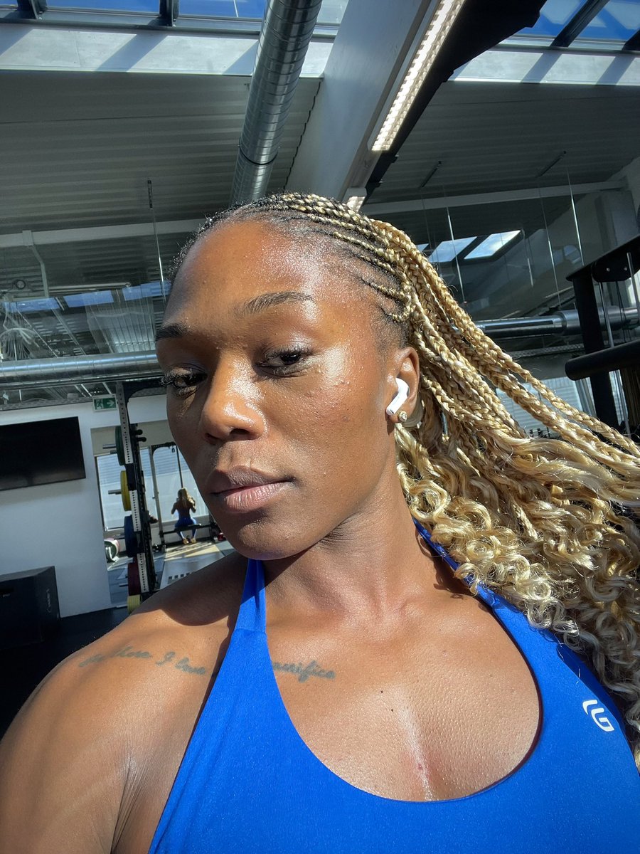 Will2Christania's tweet photo. 2026: soft life vibes, heavy gym goals. Becoming that girl one rep at a time 💙 https://t.co/wOKdVbY3fM