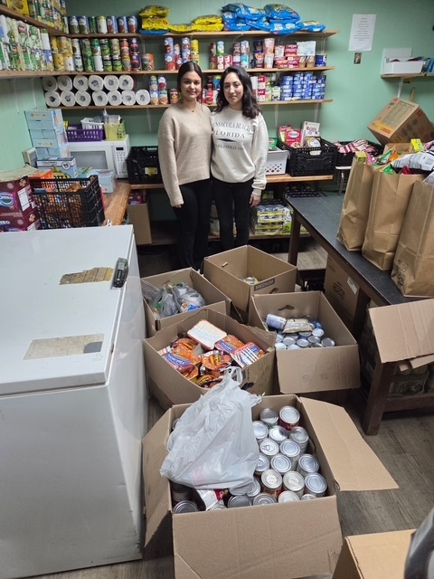 FairviewHighAL's tweet image. FCCLA President Angelina Jaimes and Vice President of Community Service Alanah York delivered donations to the Parkside Outreach Program from our canned food drive .  Congratulations to the Junior Class for the largest number of donations!