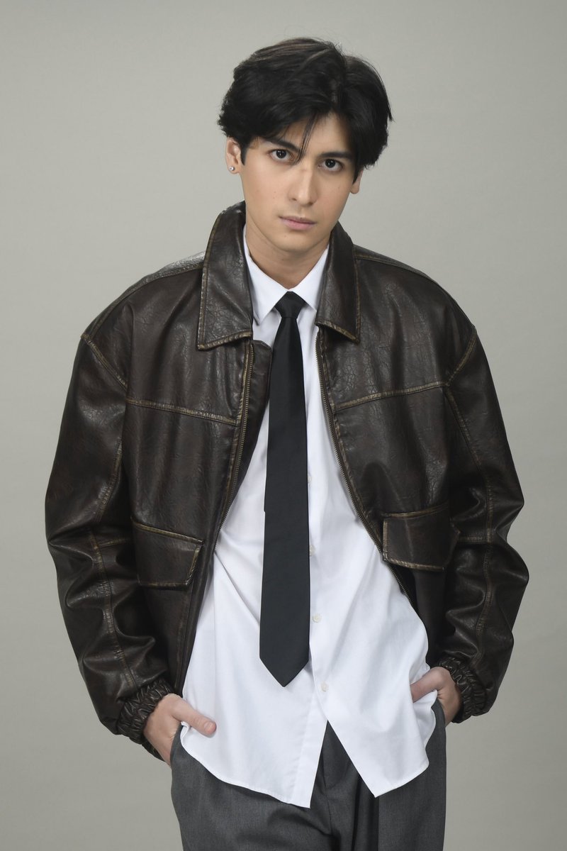 TeamAndresOFC's tweet photo. New photos of Andres just drop! 

JAYFER HEART IN CHAOS

#ASHTINEDefenseSkills
#ANDRESBoldMove
#AMNSEChaosContinues https://t.co/2CAlGI22SH
