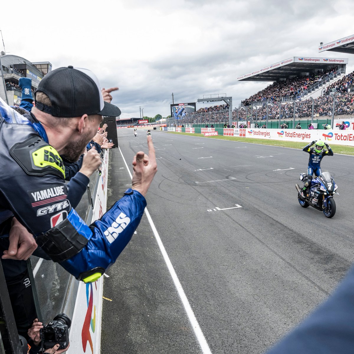 Yamaha Racing tweet media