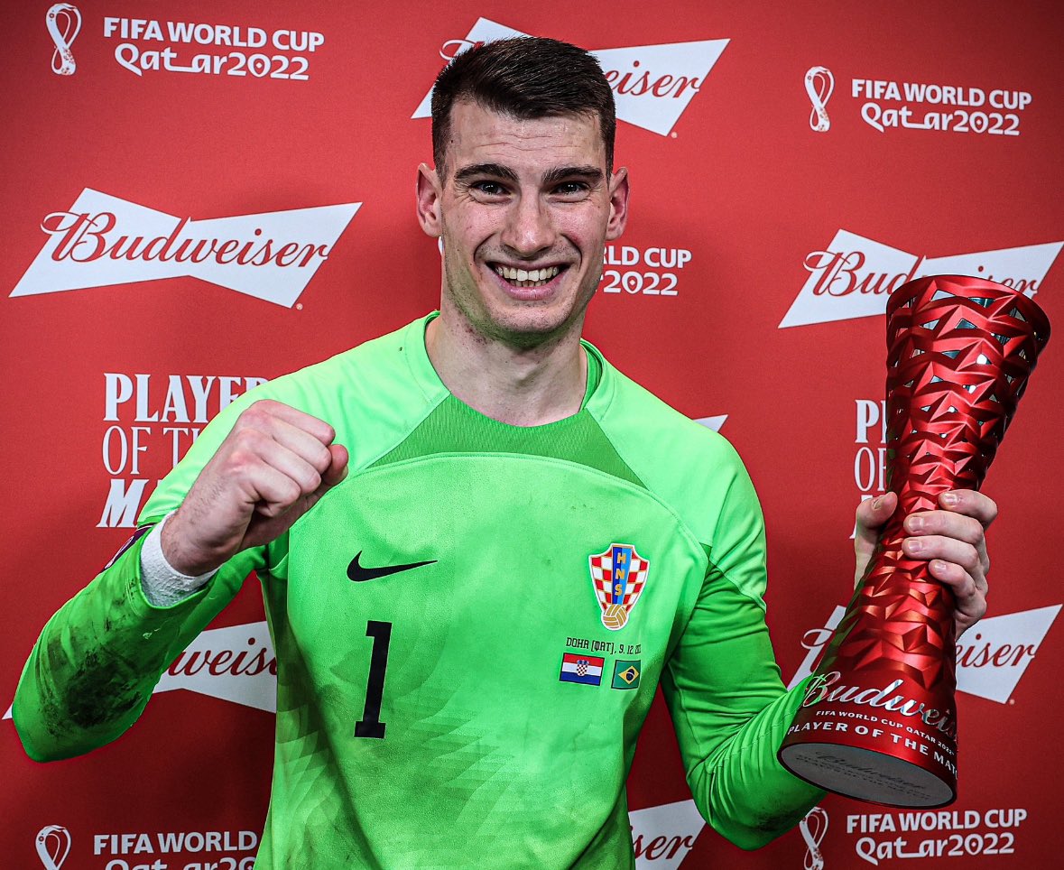 FabrizioRomano's tweet image. 🚨🇭🇷 Girona manager Míchel: “Livakovic wants to leave. He doesn’t want to play here, his priority is the World Cup”.

“Gazzaniga had to play while he was ill… because Livakovic doesn’t want to play. I’m very angry about this situation”.