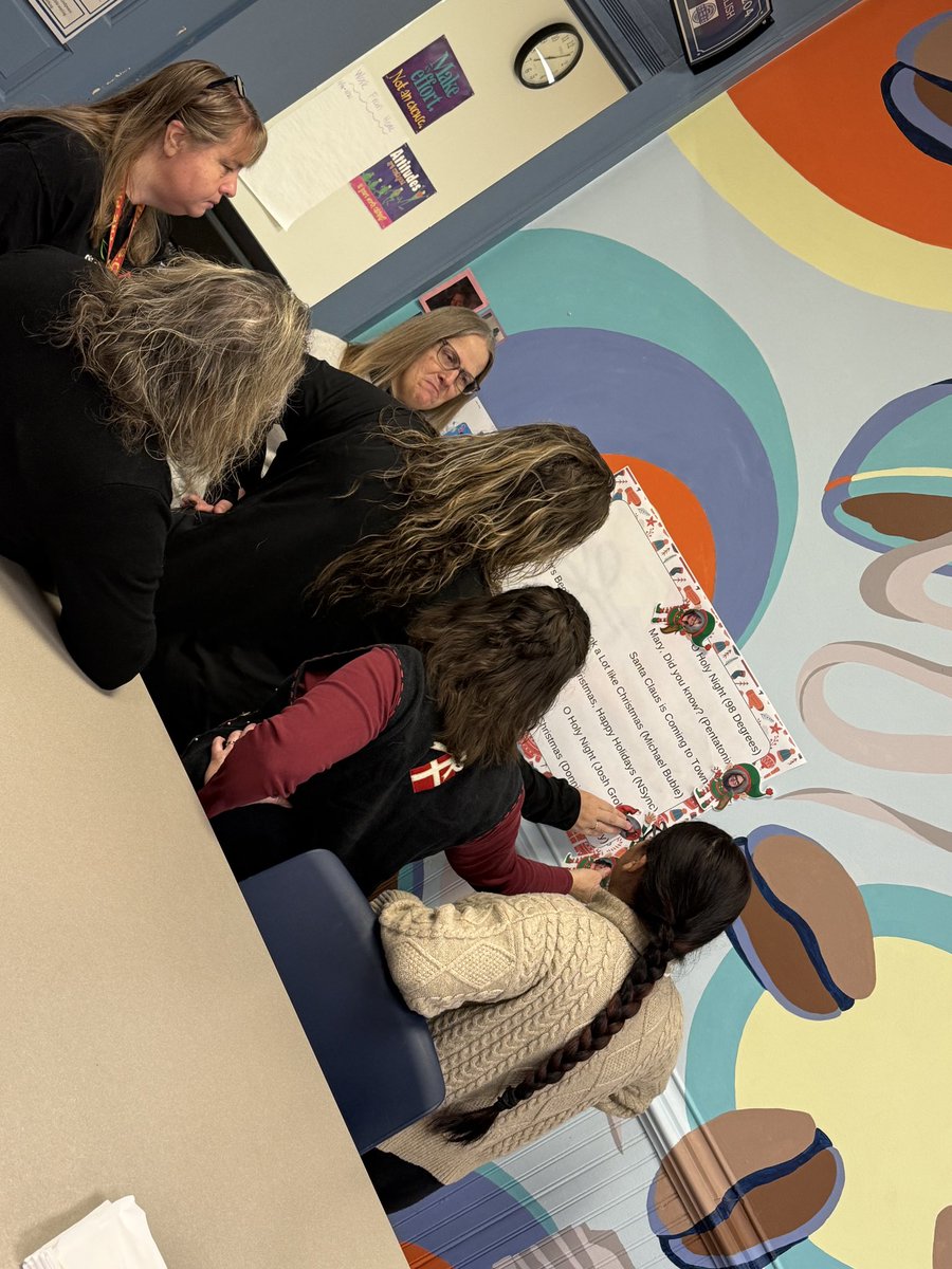 Kelly Lynch tweet media