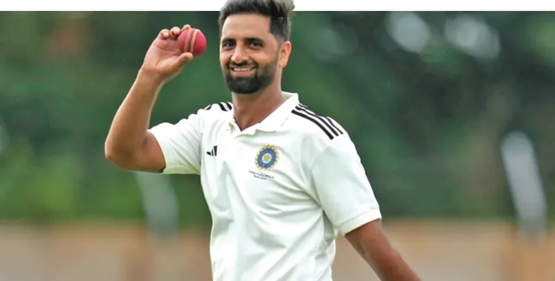 Sana_Kaif1's tweet image. J&amp;amp;K pacer Auqib Nabi is on the radar of KKR and Delhi Capitals ahead of the IPL 2026 auction, with Abid Mushtaq and Nasir Lone also emerging as strong contenders another big moment for rising cricket talent from the region.
#EwasteCompliance #Thailand #FreeEyeCamp