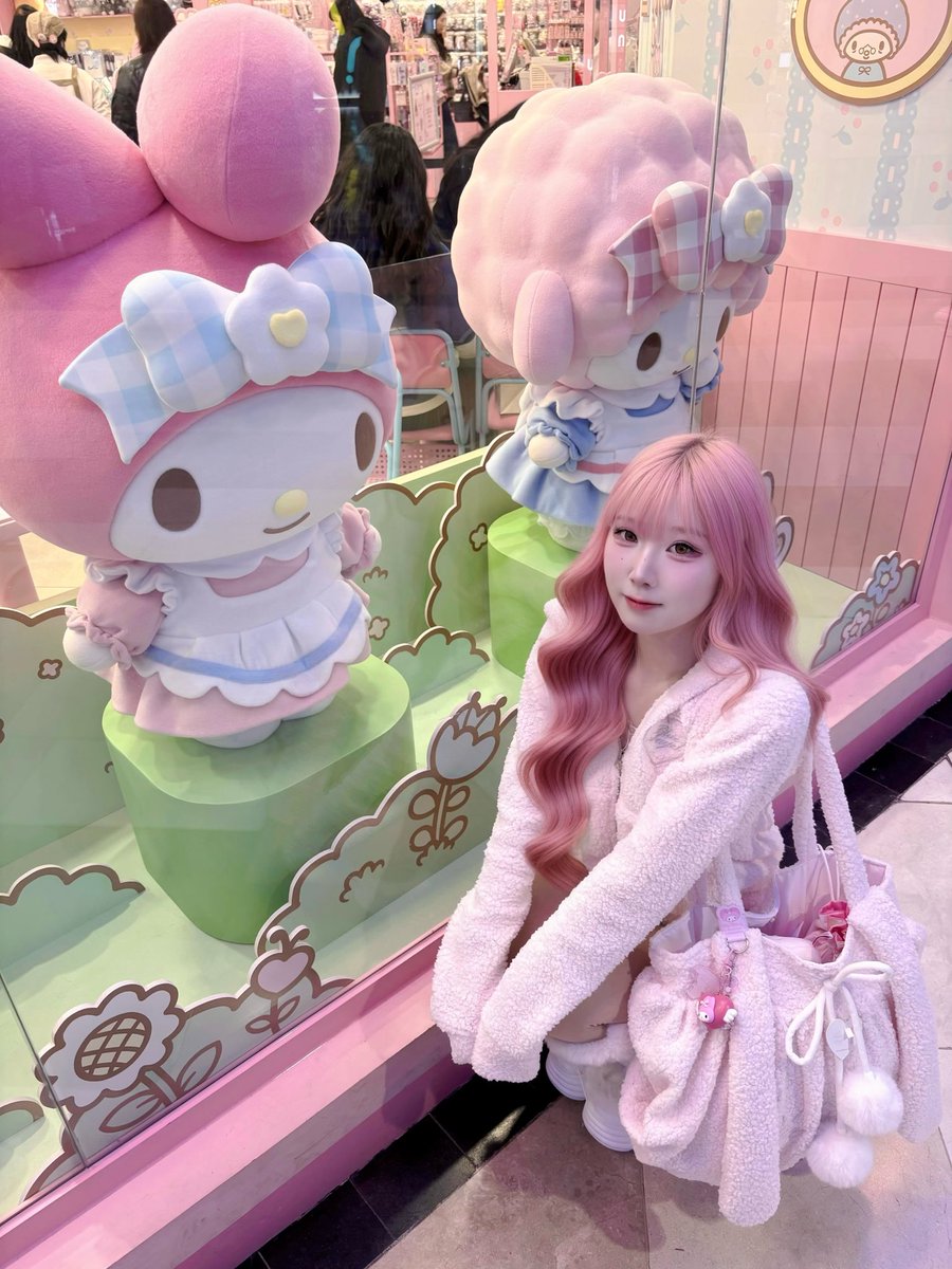 마멜 카페🎀
오늘 ootd 맘에들어💭