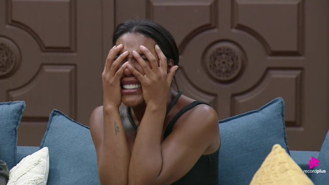 DireitaVictor's tweet image. Quem mais AJUDOU o Dudu foi você, comprou seus Embates, seus Rivais, VOCÊ foi Leal a quem merece essa Lealdade e hoje você ve que paga com a mesma Lealdade, SAORY Foi A AMIGA que a Kathy não foi, dudu o companheiro que tbm a Kathy não foi @CarolLekker #AFazenda #AFazenda17