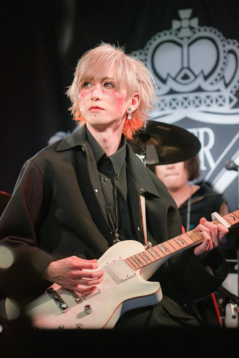 Riana.♡様 𓂃꙳ 👧🏻〰︎♡